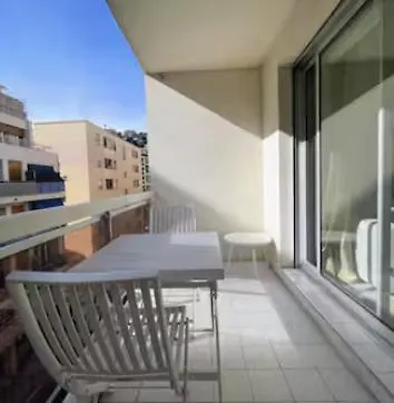 Apppartement Avec Terrasse - 2 A 4 Personnes